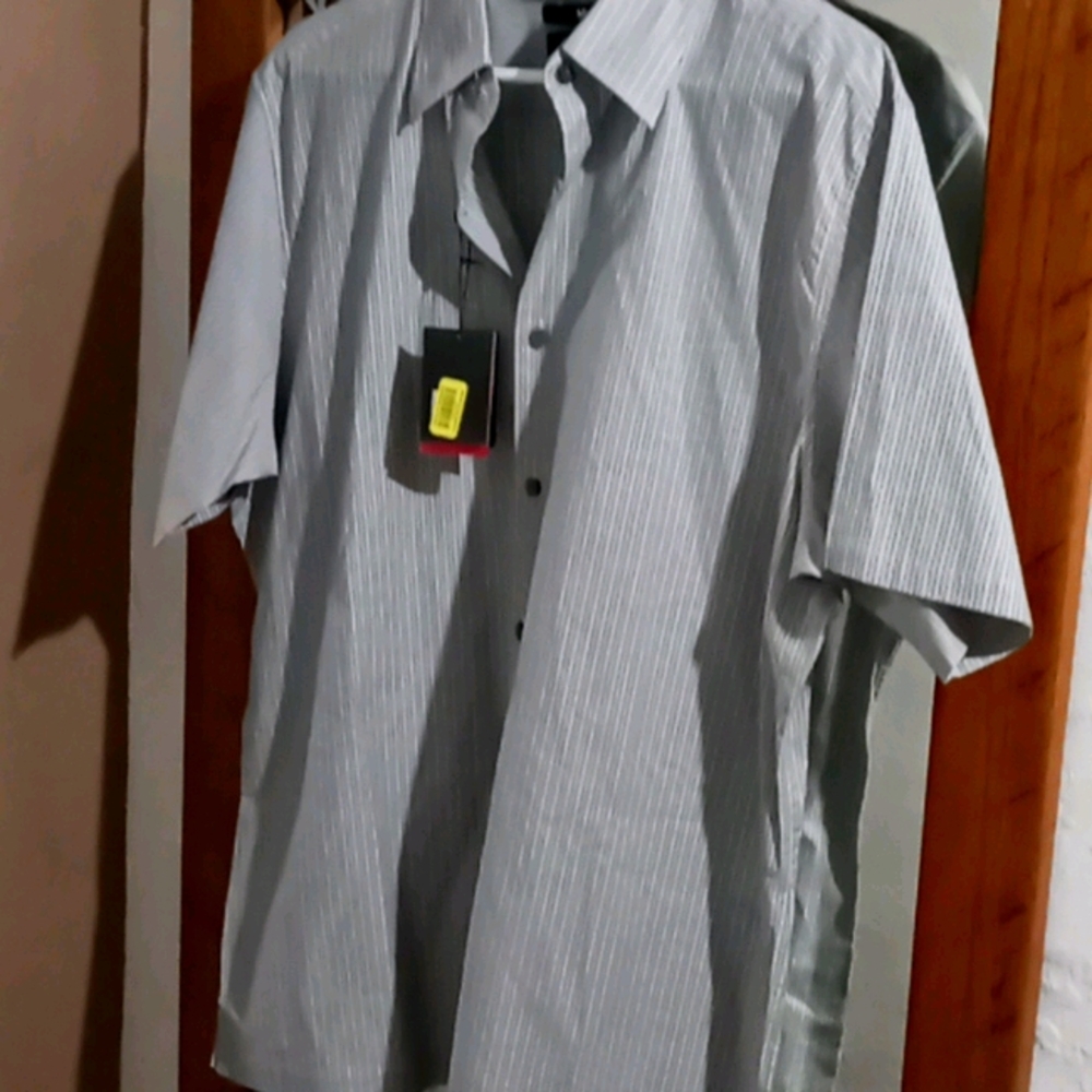 Mens button up dress shirt